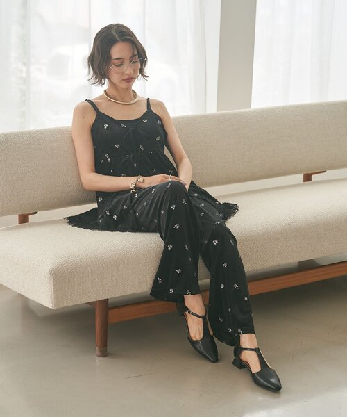 Remind me and forever(リマインドミーアンドフォーエバー)の「ベロア花刺繍裾レースキャミ(キャミソール・レディース・ブラウン/ブラック・FREE)」の12枚目の写真