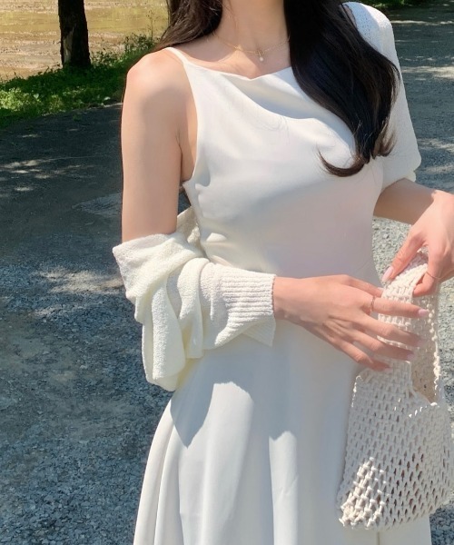 FLINEA(フリネア)の「ノースリーブワンピース(ジャンパースカート・レディース・ホワイト/ブラック/ベージュ・FREE)」の21枚目の写真