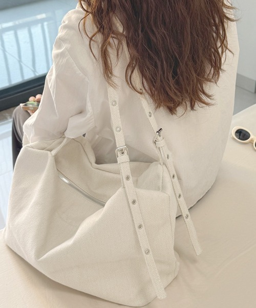 Miniministore(ミニミニストア)の「大容量ヘリンボーンキャンバストートバッグ(トートバッグ・レディース・アイボリー・FREE)」の6枚目の写真