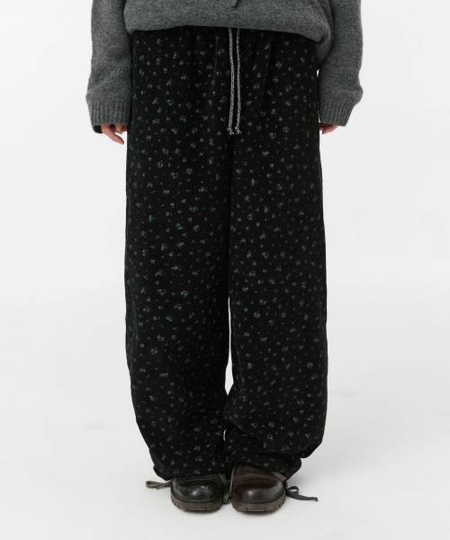 OHESHIO(オヘシオ)の「フローラルコーデュロイバンディングパンツ ブラック(その他パンツ・レディース・その他・SMALL)」の1枚目の写真