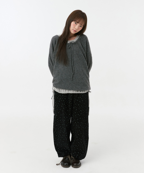 OHESHIO(オヘシオ)の「フローラルコーデュロイバンディングパンツ ブラック(その他パンツ・レディース・その他・SMALL)」の4枚目の写真