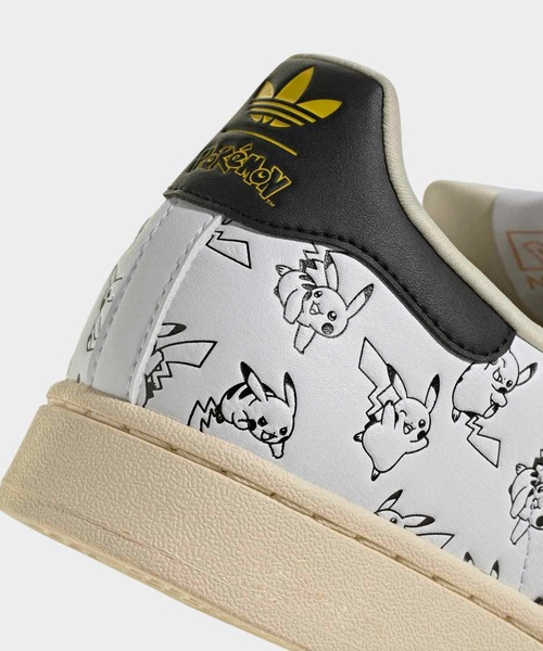 adidas(アディダス)の「Pokemon スーパースターII / Pokemon SUPERSTAR II / アディダスオリジナルス adidas Originals(スニーカー・メンズ・ホワイト・28.5cm/28.0cm/27.5cm/27.0cm/26.5cm/25.5cm/25.0cm/23.5cm/23.0cm/22.5cm/22.0cm/26.0cm/24.5cm/24.0cm/29.0cm/29.5cm/30.0cm)」の2枚目の写真
