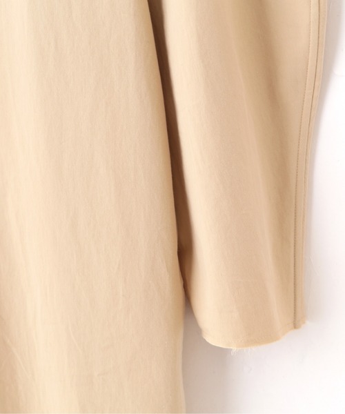 YLEVE(イレーヴ)の「YLEVE / OMI BLEACHED COTTON TWILL ONE PIECE(ワンピース・レディース・ベージュ/ブラック・1/0)」の18枚目の写真