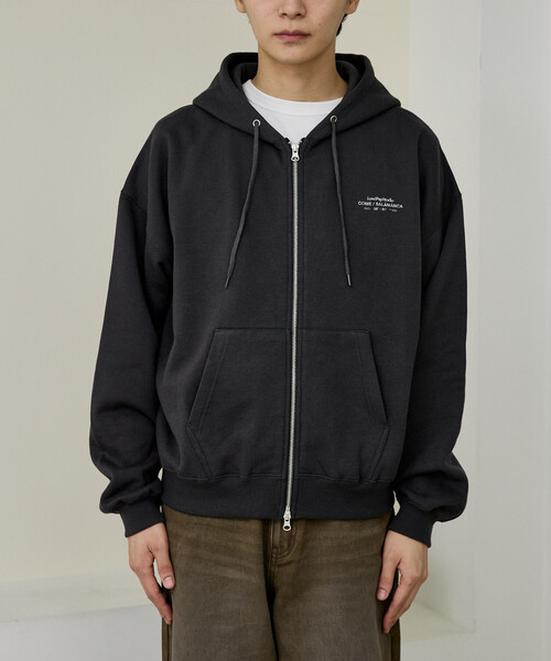 PUBLUX（パブリュクス）の「PUBLUX/パブリュクス LOVE POP STUDIO GRAPHIC SWEAT ZIP PARKA/グラフィック スウェット ジップ パーカー　限定展開（パーカー・メンズ・ブラウン/ライトグレー/ネイビー/チャコールグレー・MEDIUM/SMALL/LARGE）」の7枚目の写真