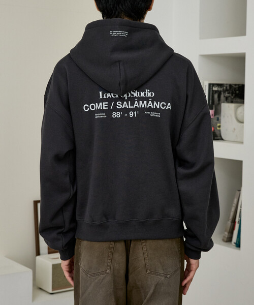 PUBLUX（パブリュクス）の「PUBLUX/パブリュクス LOVE POP STUDIO GRAPHIC SWEAT ZIP PARKA/グラフィック スウェット ジップ パーカー　限定展開（パーカー・メンズ・ブラウン/ライトグレー/ネイビー/チャコールグレー・MEDIUM/SMALL/LARGE）」の9枚目の写真