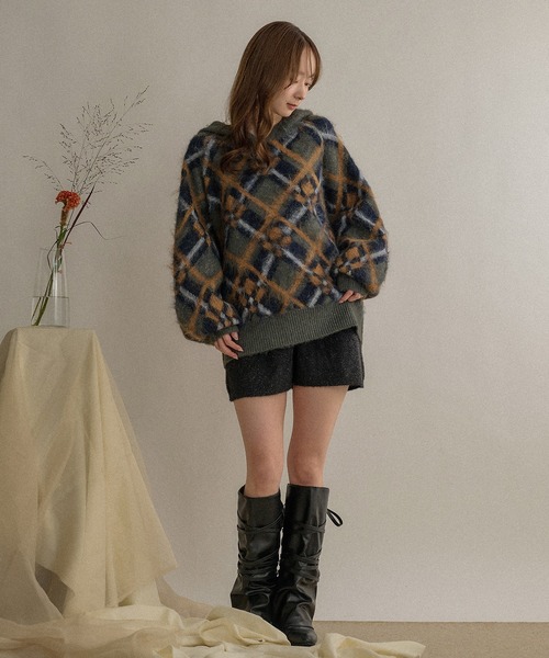 mideal(マイディール)の「brushed loose knit hoodie / ブラッシュドルーズニットパーカー(ニット/セーター・レディース・ボルドー/ベージュ/ネイビー・FREE)」の19枚目の写真