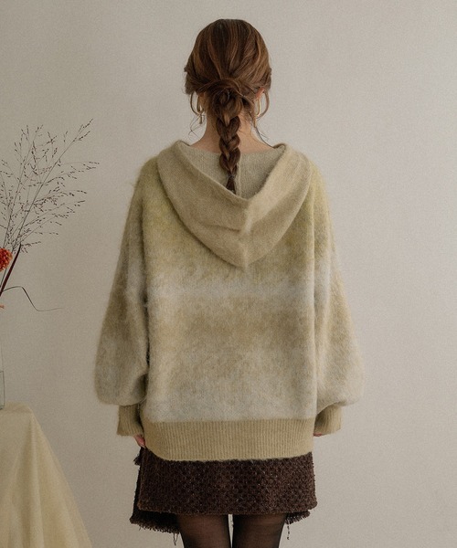 mideal(マイディール)の「brushed loose knit hoodie / ブラッシュドルーズニットパーカー(ニット/セーター・レディース・ボルドー/ベージュ/ネイビー・FREE)」の22枚目の写真