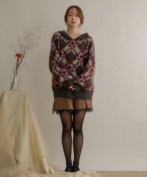 mideal(マイディール)の「brushed loose knit hoodie / ブラッシュドルーズニットパーカー(ニット/セーター・レディース・ボルドー/ベージュ/ネイビー・FREE)」の5枚目の写真