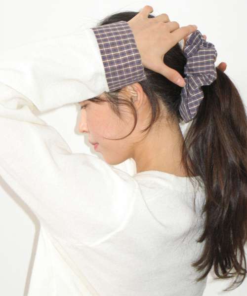 RONRON(ロンロン)の「PONY CHECK CUFFS KNIT PULLOVER CREAM(ニット/セーター・レディース・その他・FREE)」の3枚目の写真
