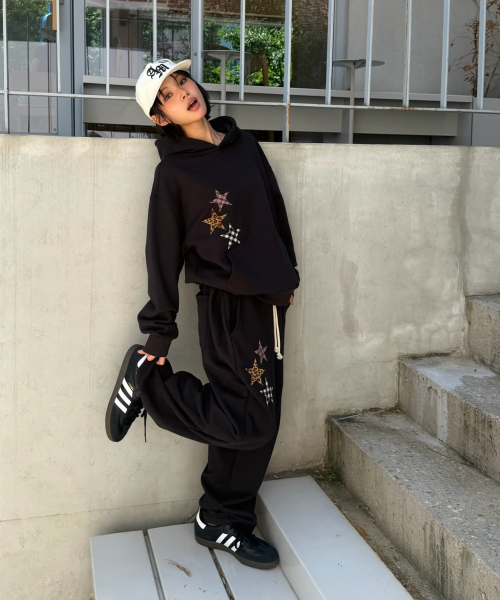 セール】Mix Star Applique Sweat pants BLACK（スウェットパンツ