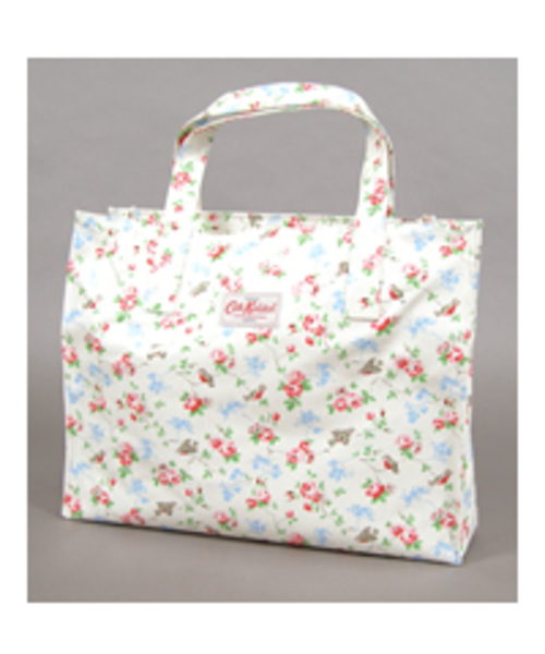 Cath Kidston（キャスキッドソン）の「CK CARRIER BAG（トートバッグ・レディース・その他1/その他2/その他3/その他4/その他5/その他6/その他7/その他8/その他9/その他10/その他11/その他12/その他13/その他14/その他/その他15/その他18/その他16/その他17/その他19/その他20/レッド系その他・FREE）」の10枚目の写真