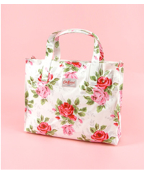 Cath Kidston（キャスキッドソン）の「CK CARRIER BAG（トートバッグ・レディース・その他1/その他2/その他3/その他4/その他5/その他6/その他7/その他8/その他9/その他10/その他11/その他12/その他13/その他14/その他/その他15/その他18/その他16/その他17/その他19/その他20/レッド系その他・FREE）」の15枚目の写真
