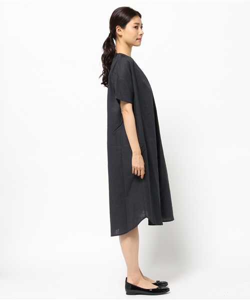 LBC（エルビーシー）の「リネンコットンシャツコート（ワンピース・レディース・ダークグレー/オリーブ・LARGE/MEDIUM）」の9枚目の写真