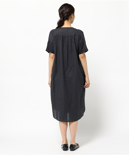 LBC（エルビーシー）の「リネンコットンシャツコート（ワンピース・レディース・ダークグレー/オリーブ・LARGE/MEDIUM）」の10枚目の写真