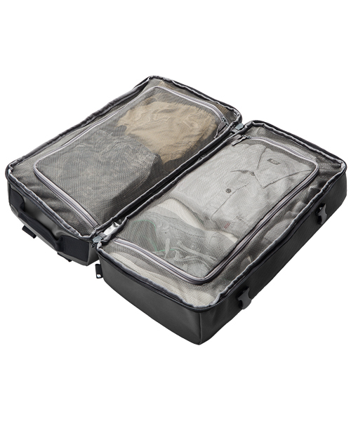 incase(インケース)の「INTR20046-BLKIncase TRACTO Split Duffel 60 - Black(ボストンバッグ・メンズ・ブラック・ONE SIZE)」の8枚目の写真