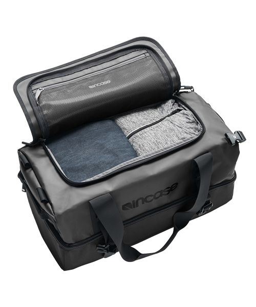 incase(インケース)の「INTR20046-BLKIncase TRACTO Split Duffel 60 - Black(ボストンバッグ・メンズ・ブラック・ONE SIZE)」の9枚目の写真