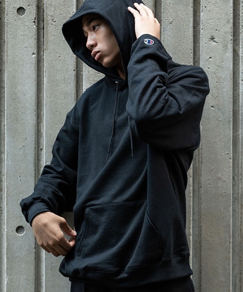 Champion�i�`�����s�I���j�́uChampion HOODED �I�[�o�[�T�C�Y �v���I�[�o�[�p�[�J�[�i�p�[�J�[�j�v�b�u���b�N