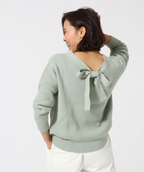 GLOBAL WORK(グローバルワーク)の「7ゲージ2WAYバックリボンプルオーバー/740908(ニット/セーター・レディース・ネイビー/ベージュ/グリーン系その他/ライトグレー・LARGE/MEDIUM)」の3枚目の写真