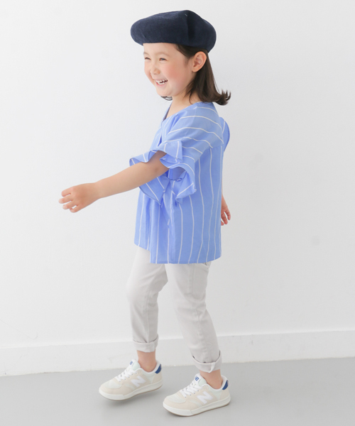 URBAN RESEARCH DOORS（アーバンリサーチドアーズ）の「ストライプフレアスリーブ(KIDS)（Tシャツ/カットソー・キッズ・ホワイト/ブルー・135/105/120）」の17枚目の写真