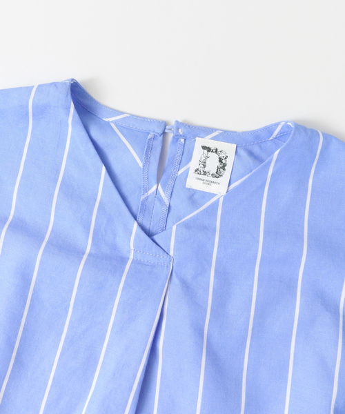 URBAN RESEARCH DOORS（アーバンリサーチドアーズ）の「ストライプフレアスリーブ(KIDS)（Tシャツ/カットソー・キッズ・ホワイト/ブルー・135/105/120）」の9枚目の写真