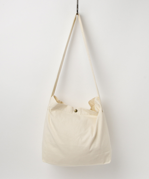 Lee(リー)の「Lee/SHOLDER BAG(ショルダーバッグ・レディース・オフホワイト・FREE)」の2枚目の写真