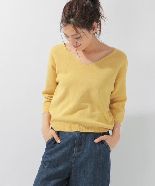 laboratory work（ラボラトリーワーク）の「クールラボミラノリブVネックニット（ニット/セーター・レディース・ホワイト/ネイビー/サックスブルー/ピンク/イエロー・MEDIUM）」の5枚目の写真