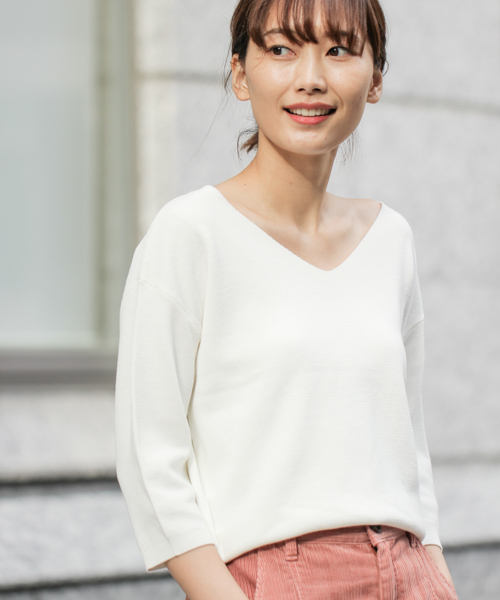 laboratory work（ラボラトリーワーク）の「クールラボミラノリブVネックニット（ニット/セーター・レディース・ホワイト/ネイビー/サックスブルー/ピンク/イエロー・MEDIUM）」の10枚目の写真