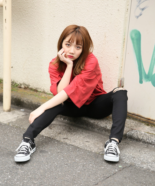 apres jour（アプレジュール）の「カラーサイドスリットトップス【ZOZOTOWN限定アイテム】（Tシャツ/カットソー・レディース・ホワイト/ピンク/イエロー/グリーン/その他・フリー）」の7枚目の写真