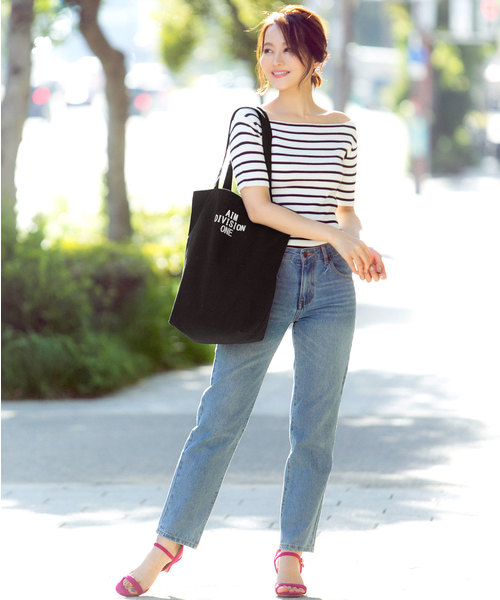 KOBE LETTUCE（コウベレタス）の「A4サイズ対応☆ロゴデザインシンプルキャンバストートバッグ＊レディース/ユニセックス[B1178]神戸レタス（トートバッグ・レディース・ブラック/ホワイト系その他/ブラック系その他/キナリ・FREE）」の11枚目の写真