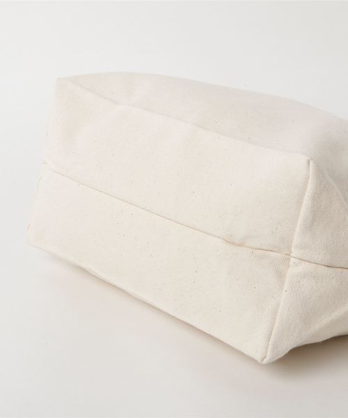 KOBE LETTUCE（コウベレタス）の「A4サイズ対応☆ロゴデザインシンプルキャンバストートバッグ＊レディース/ユニセックス[B1178]神戸レタス（トートバッグ・レディース・ブラック/ホワイト系その他/ブラック系その他/キナリ・FREE）」の6枚目の写真