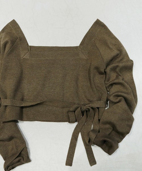 TODAYFUL（トゥデイフル）の「スクエアネックショートニット（ニット/セーター・レディース・ベージュ/カーキ・FREE）」の8枚目の写真