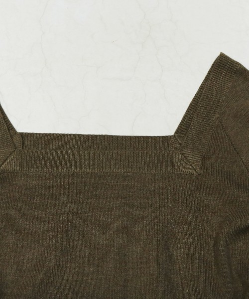 TODAYFUL（トゥデイフル）の「スクエアネックショートニット（ニット/セーター・レディース・ベージュ/カーキ・FREE）」の12枚目の写真