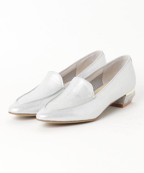 apres(アプレ)の「〈apres (アプレ)〉 ローファーパンプス(パンプス・レディース・ブラック/シルバー/ベージュ・23.5cm/24.5cm/23.0cm/24.0cm/22.5cm)」の4枚目の写真