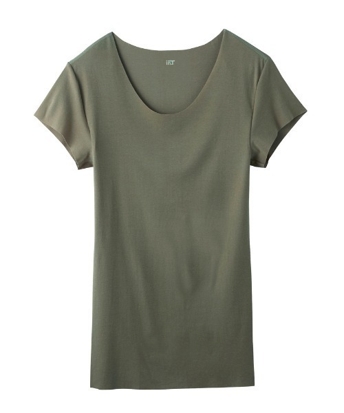 in.T（インティー）の「これ一枚でTシャツスタイルのお悩みを解決！『in.T』クルーネックTシャツ（インナーウェア/肌着・メンズ・ライトベージュ/ブラック/ホワイト/オレンジ/ピンク/オリーブ・LARGE/MEDIUM/X-LARGE/SMALL）」の4枚目の写真