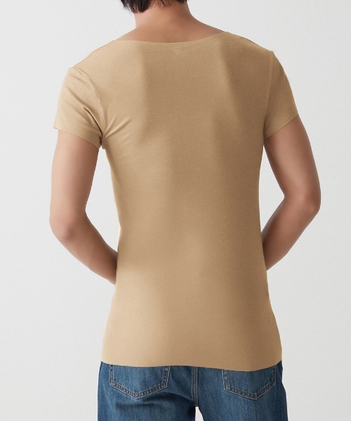 in.T（インティー）の「これ一枚でTシャツスタイルのお悩みを解決！『in.T』クルーネックTシャツ（インナーウェア/肌着・メンズ・ライトベージュ/ブラック/ホワイト/オレンジ/ピンク/オリーブ・LARGE/MEDIUM/X-LARGE/SMALL）」の20枚目の写真