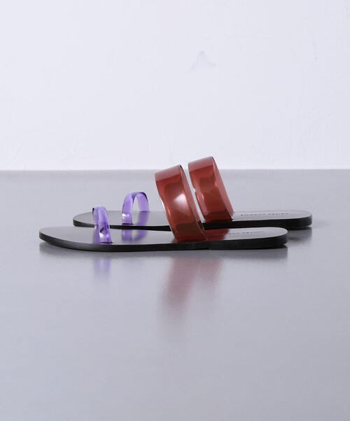 UNITED ARROWS(ユナイテッドアローズ)の「UWCS PVC フラット サンダル ◆(サンダル・レディース・ダークブラウン/ブラック・35h/36/37/37h/38/36h/35)」の5枚目の写真