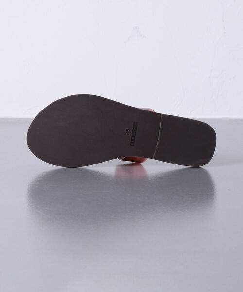 UNITED ARROWS(ユナイテッドアローズ)の「UWCS PVC フラット サンダル ◆(サンダル・レディース・ダークブラウン/ブラック・35h/36/37/37h/38/36h/35)」の7枚目の写真