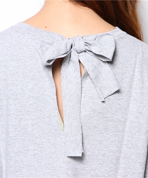 BEAMS BOY（ビームスボーイ）の「les Briqu’a braque / バックリボン Tシャツ（Tシャツ/カットソー・レディース・ホワイト/グレー・ONE SIZE）」の4枚目の写真