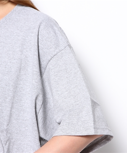 BEAMS BOY（ビームスボーイ）の「les Briqu’a braque / バックリボン Tシャツ（Tシャツ/カットソー・レディース・ホワイト/グレー・ONE SIZE）」の5枚目の写真