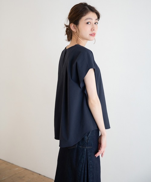Munich(ミューニック)の「ストレッチトリコット スリーブレスブラウス【セットアップ可】(シャツ/ブラウス・レディース・ベージュ/ネイビー/ナチュラル/コーラル・FREE)」の20枚目の写真