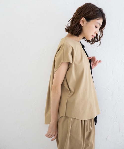 Munich(ミューニック)の「ストレッチトリコット スリーブレスブラウス【セットアップ可】(シャツ/ブラウス・レディース・ベージュ/ネイビー/ナチュラル/コーラル・FREE)」の11枚目の写真