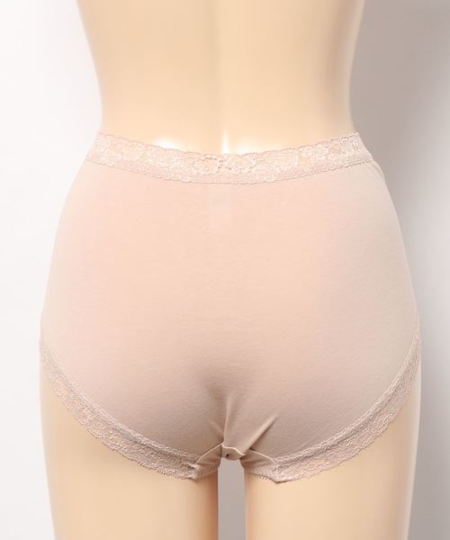 Triumph(トリンプ)の「トリンプ はきこみ深めショーツ907-2SHORTS 907-2 Maxi(ショーツ・レディース・ベージュ/ピンク/ブルー・M/L/X-LARGE)」の4枚目の写真