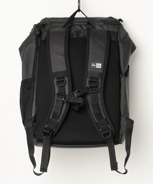 NEW ERA（ニューエラ）の「撥水バックパック32L BOX PACK 12326108