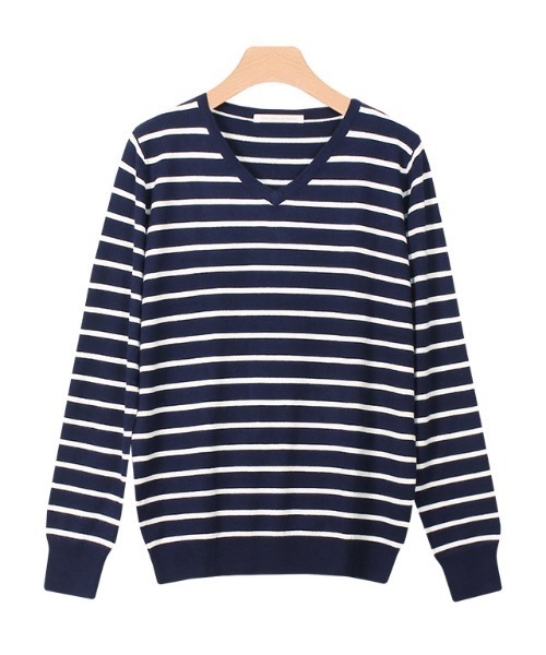 Pierrot(ピエロ)の「●シルクタッチウォッシャブルニット Vネック(ニット/セーター・レディース・ブラック/ネイビー/グレー/オフホワイト/オレンジ/ミント/ホワイト×ブラック/ブルー系その他/ライトパープル/レッド系その他/ライトベージュ/ネイビー×ホワイト/ピンク/グリーン系その他/ロイヤルブルー/ピンク系その他/ライトイエロー/ピンク系/グリーン/ブルー系・M/L)」の12枚目の写真