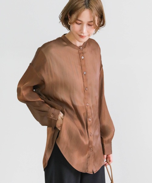 select MOCA(セレクトモカ)の「2020 A/W サテンポプリンシアーシャツ/スタンドカラーサイドスリットシアーブラウス(シャツ/ブラウス・レディース・ライトグレー/ブラウン/アイボリー・FREE)」の3枚目の写真
