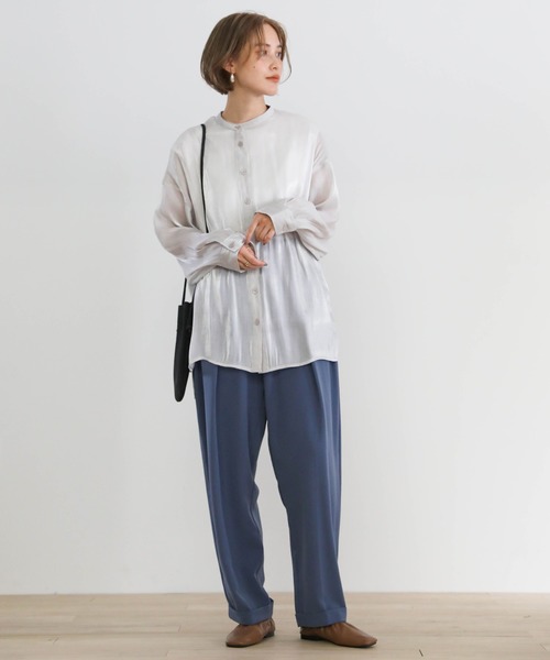 select MOCA(セレクトモカ)の「2020 A/W サテンポプリンシアーシャツ/スタンドカラーサイドスリットシアーブラウス(シャツ/ブラウス・レディース・ライトグレー/ブラウン/アイボリー・FREE)」の5枚目の写真