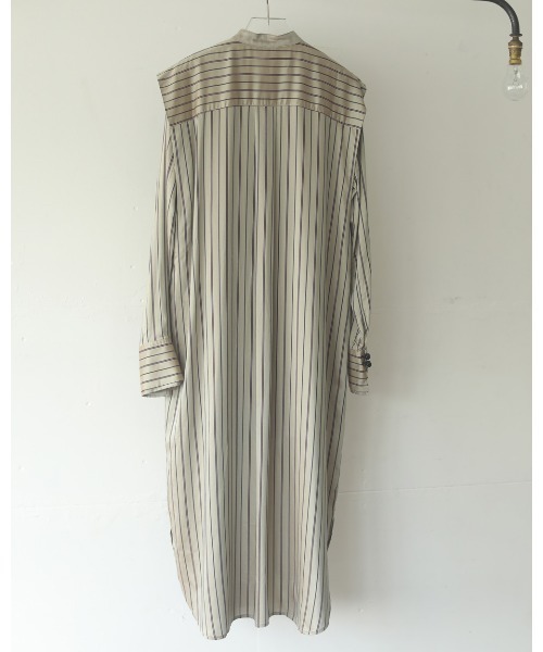 TODAYFUL（トゥデイフル）の「シルクストライプドレス（ワンピース・レディース・チョコ/グレイッシュベージュ・36inch/38inch）」の14枚目の写真