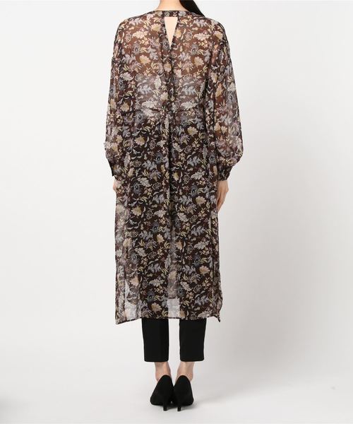 HONEYSUCKLE ROSE（ハニーサックルローズ）の「【HONEYSUCKLE ROSE】ダークフラワーワンピース（シャツワンピース・レディース・ブラウン/オフホワイト・M/L）」の4枚目の写真