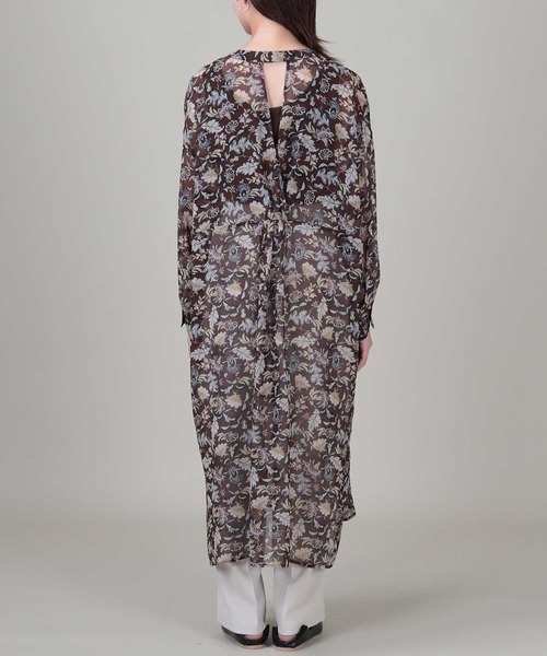 HONEYSUCKLE ROSE（ハニーサックルローズ）の「【HONEYSUCKLE ROSE】ダークフラワーワンピース（シャツワンピース・レディース・ブラウン/オフホワイト・M/L）」の8枚目の写真