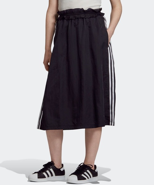 新品adidas ネイビー フレアフレアスカート ライン　アディダスオリジナルス 新品adidas ネイビー フレアフレアスカート ライン アディダス